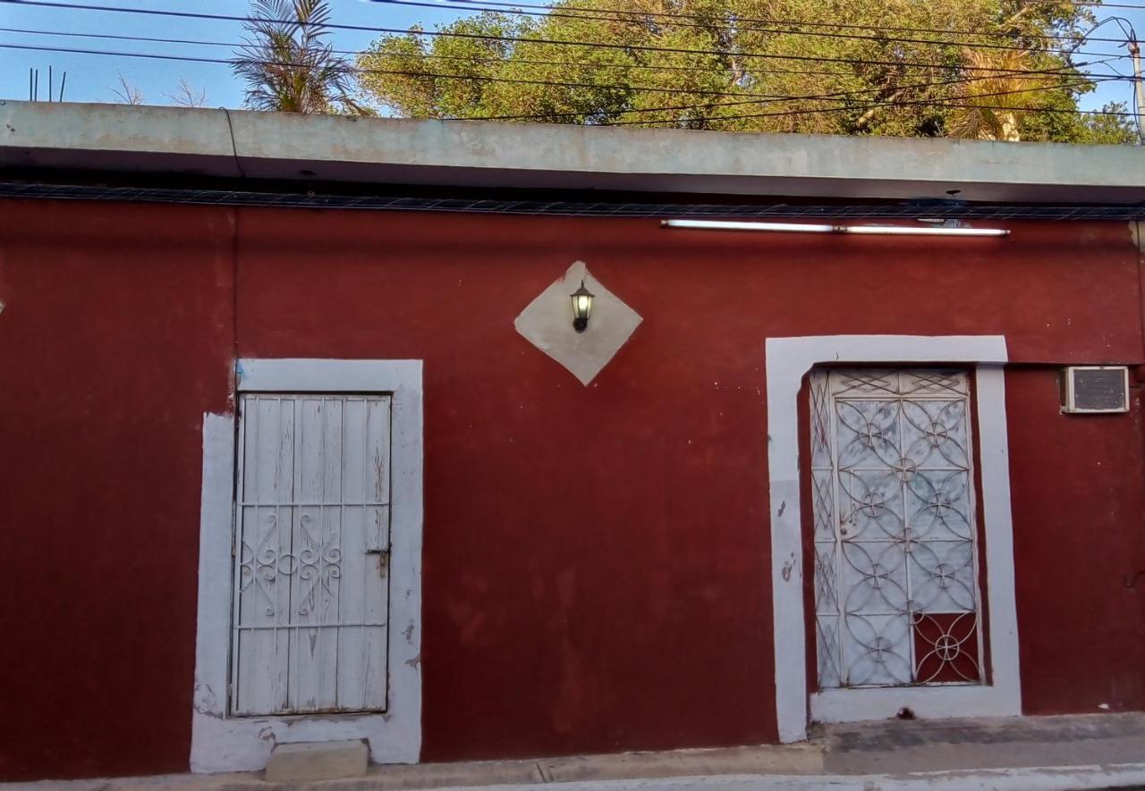 Cuartos Y Hostal Jaqueline Campeche Bagian luar foto